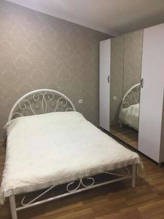 Дома для отпуска Apartment Anastasia Кутаиси Cемейный номер с собственной ванной комнатой-29